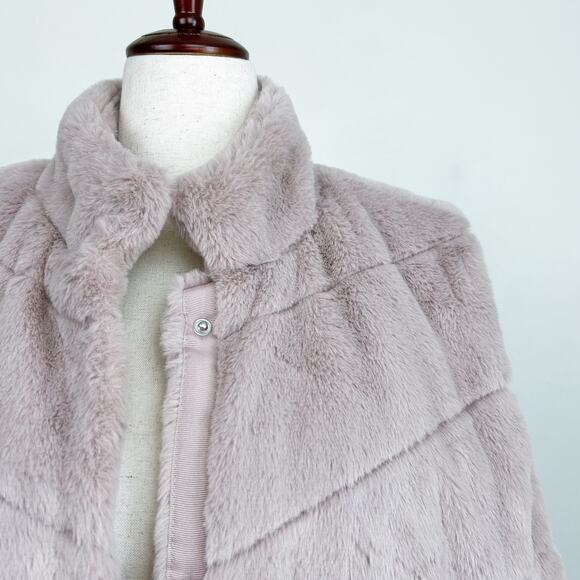 Maurices Cozy Fleece Plush Blush Sleeveless Vest - Picture 6 of 9